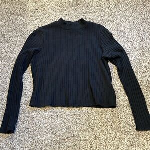 Textured mock-neck knit long sleeve. Size medium.